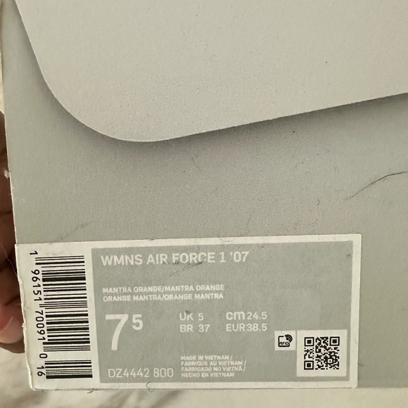 Women's Nike Air Force 1 '07 in Mantra Orange - Picture 3 of 14